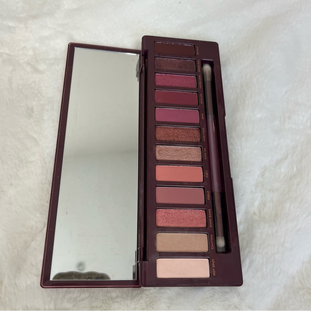URAN DECAY NAKED CHERRY EYESHADOW PALETTE - Picture 12 of 16